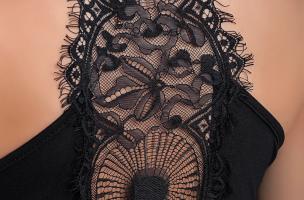 Ujjatlan maxi ruha csipke díszítéssel, PRIMAROSA, fekete