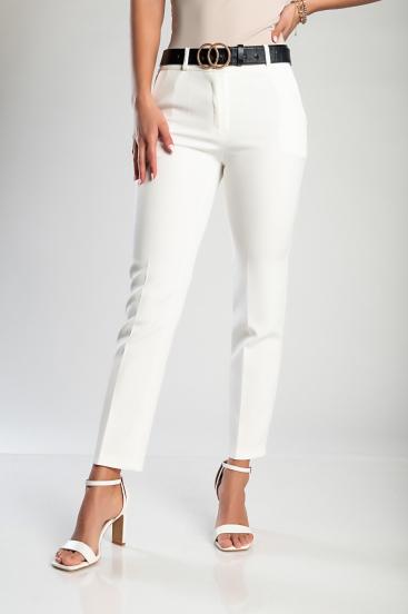 Elegáns nadrág középmagas derékkal és hosszú, szűk szárakkal, fehér