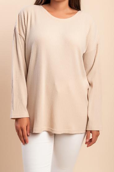 Plus size kerek nyakú felső, bézs színben
